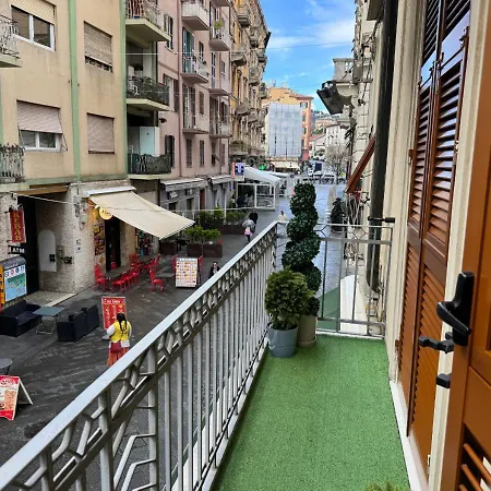 Garibaldi, 12 - Anita Affittacamere La Spezia